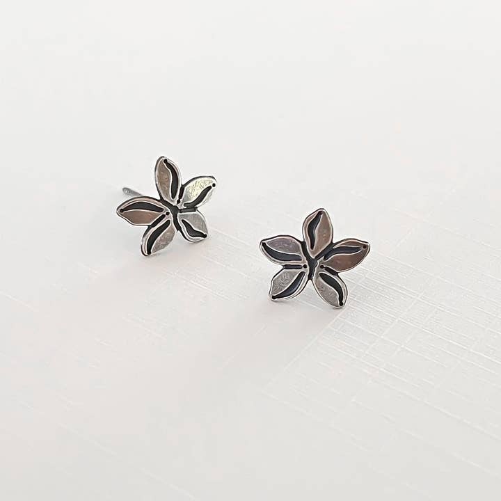 Leighton Lam Designs - Wholesale Stud/Post Earrings - Tiny Plumeria2
