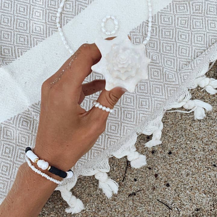 BAGUE EN PERLES ✿ MARINE pour la vente par UNIQ Jewelry