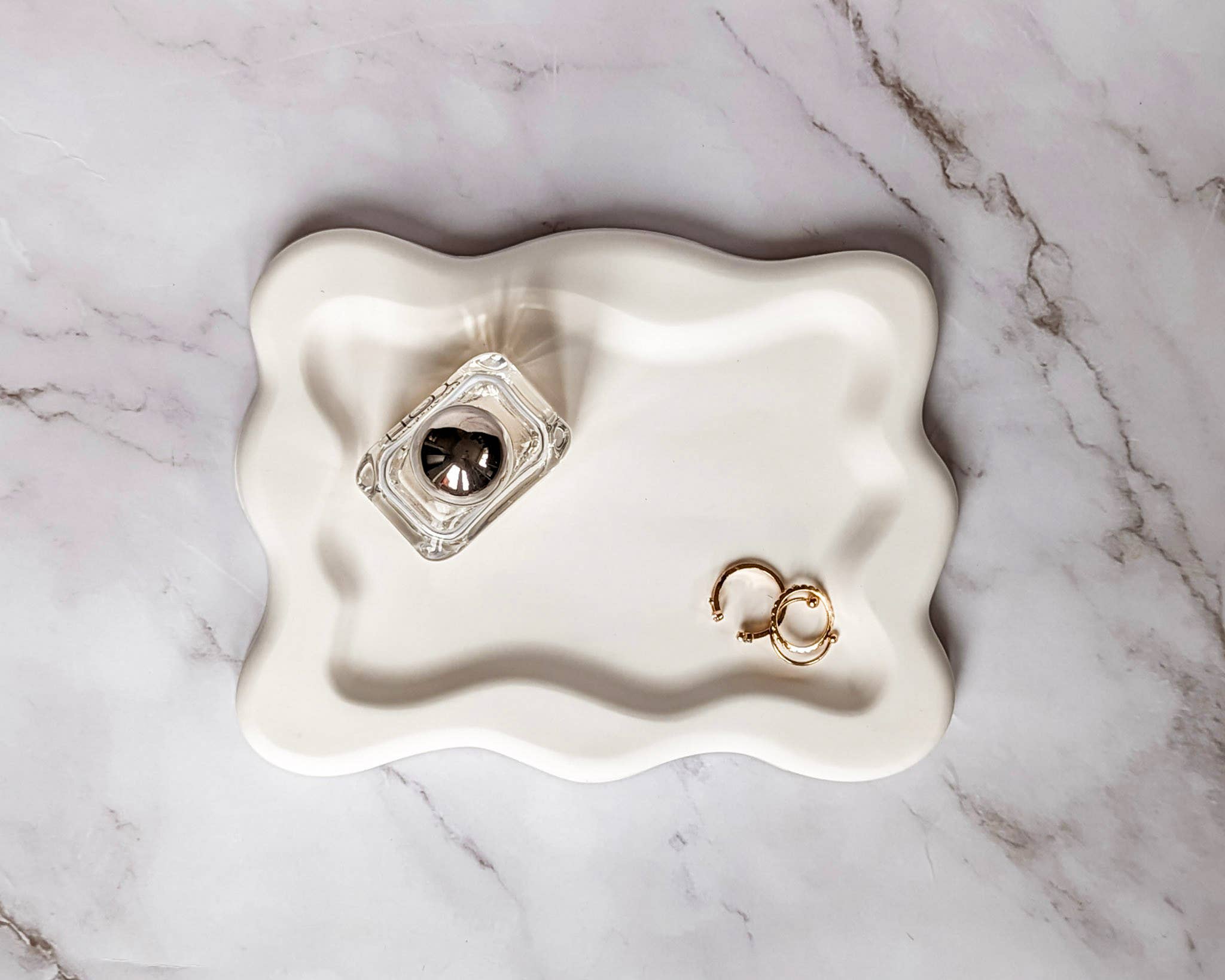 The Sage Rose Studio – wholesale Jewellery dish – Wavy Rectangle trinket dish, modern aesthetic candle tray8