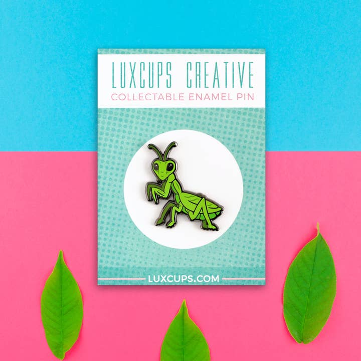 LuxCups Creative - Wholesale Lapel pin/button - Praying Mantis Pin6