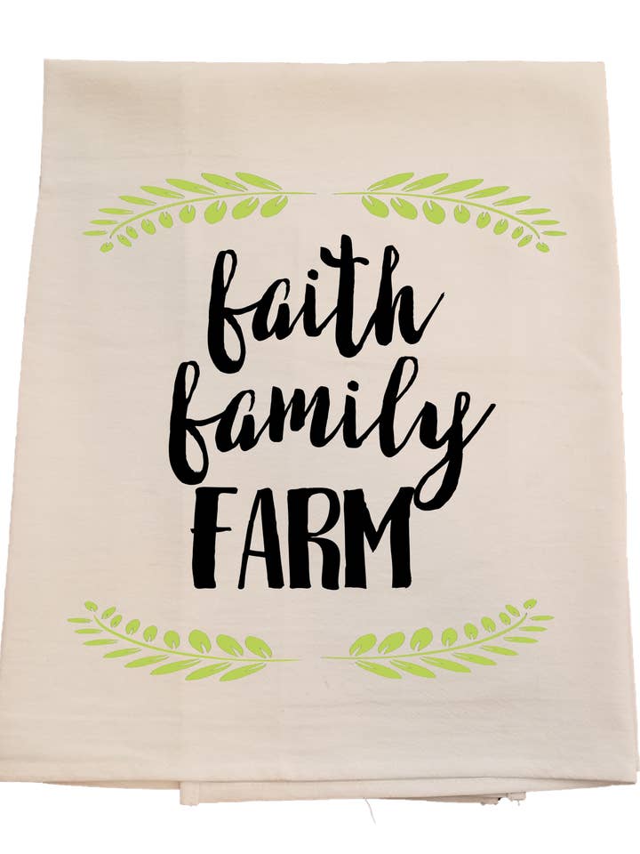 Faith Family Farm Torchon pour la vente par Bunnies and Bows