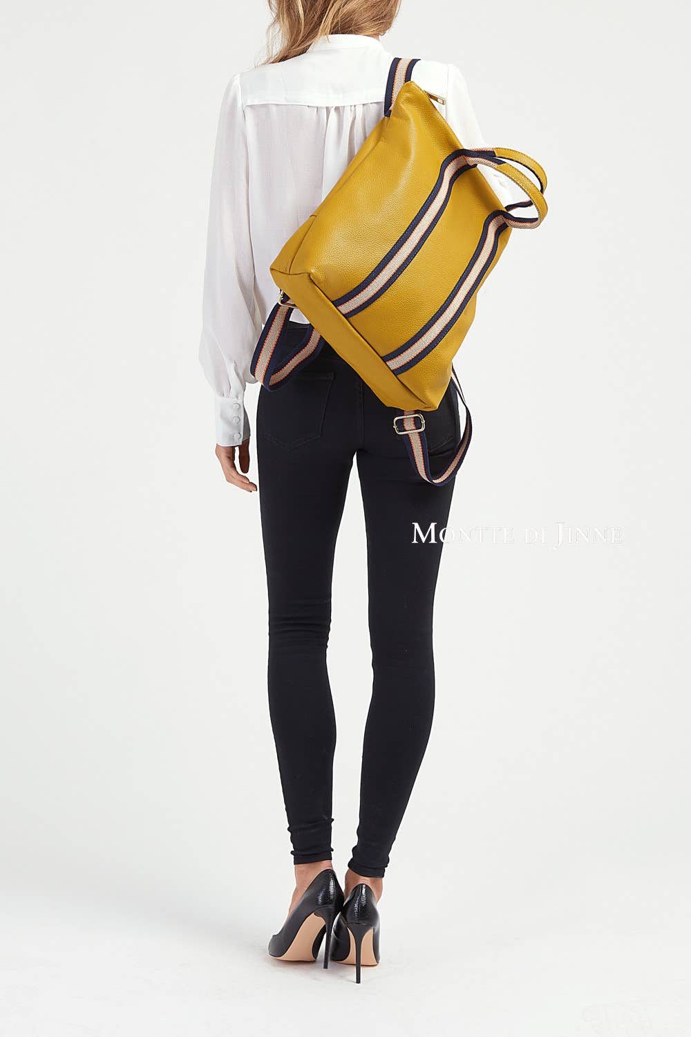 MONTTE DI JINNE - Wholesale Shoulder Bag - Women's - Italian Handmade Large Genuine Leather Backpack7