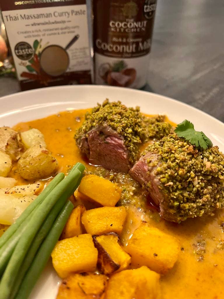 The Coconut Kitchen – wholesale Chili paste – CK Massaman Curry Paste 130g  Sachet3