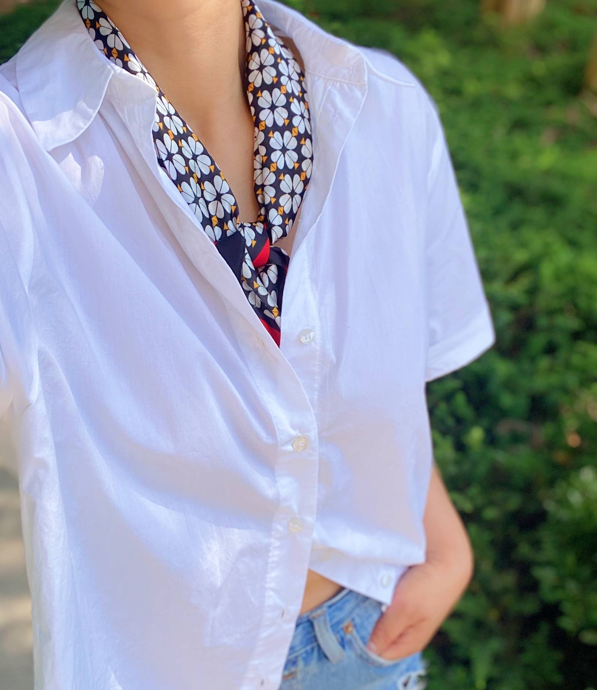 Ellison+Young - Wholesale Scarf - Women's - Four Petal Clover Scarf2