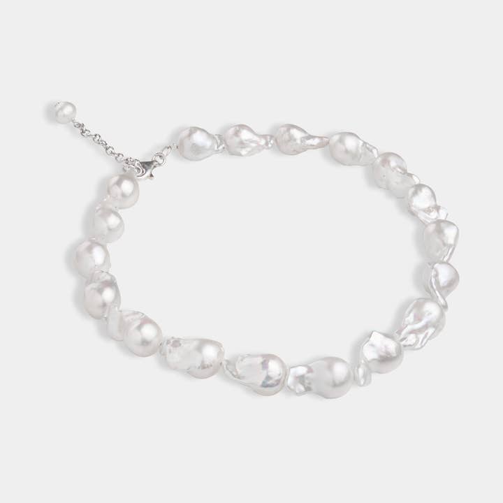 Collier de perles baroques pour la vente par Nakula Jewelry