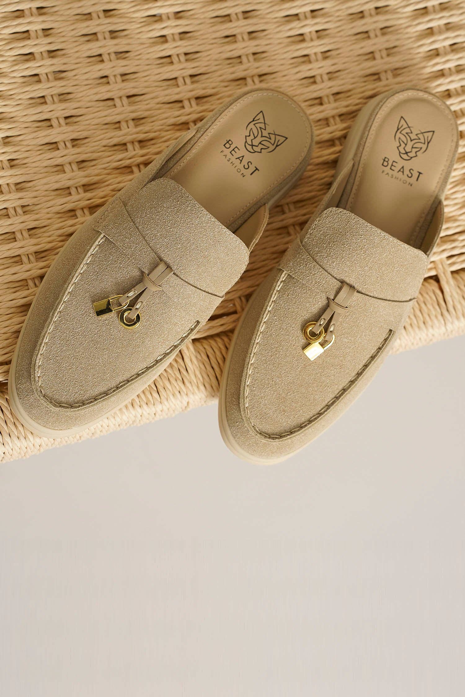 BEAST FASHION - Wholesale Mules - Women's - CHARLIE-02 Tassel Mule Loafers16