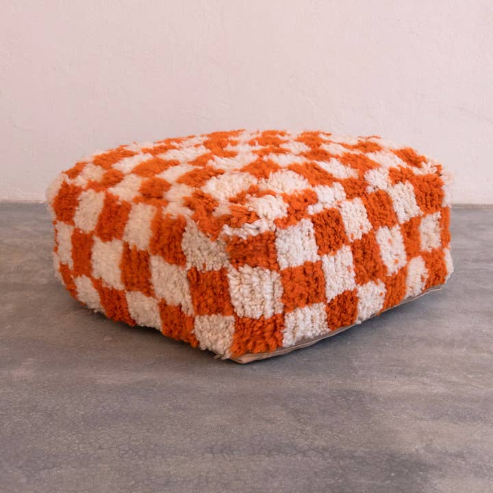 Pouf ottoman carré berbère marocain | ORANGE pour la vente par MIRAMAR Store