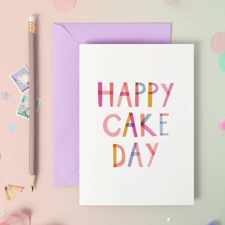 Happy Cake Day — Biglietto di compleanno di lusso con motivo arcobaleno per la vendita all'ingrosso da parte di Two For Joy Illustration