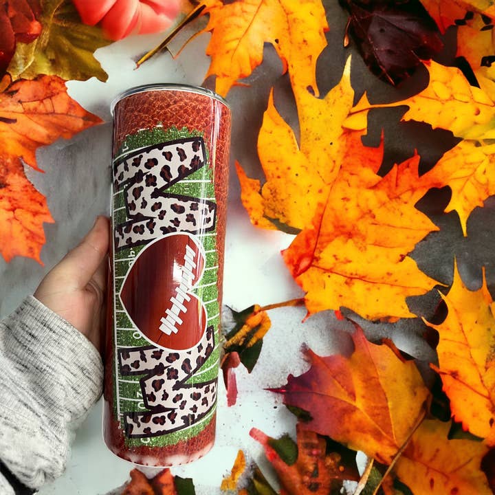 Trinkbecher Football Mom, 50 ml für den Großhandel von Jaybird Boutique Co.