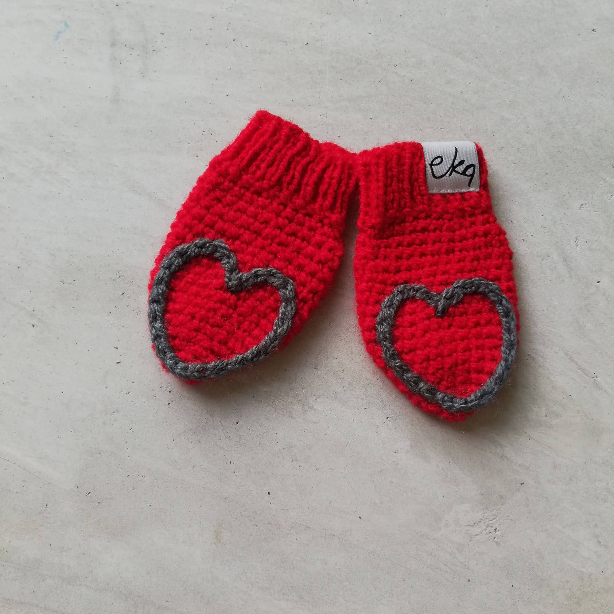 EKA – wholesale Mittens – Child – New Born Baby Heart Mittens18