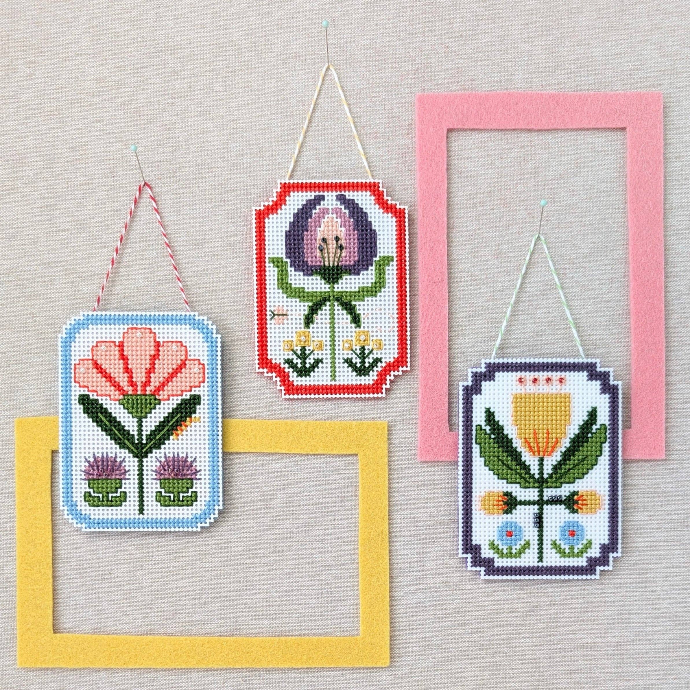 Benzie Design - Wholesale DIY Craft Kit - Framed Florals Carnation Cross Stitch Kit2