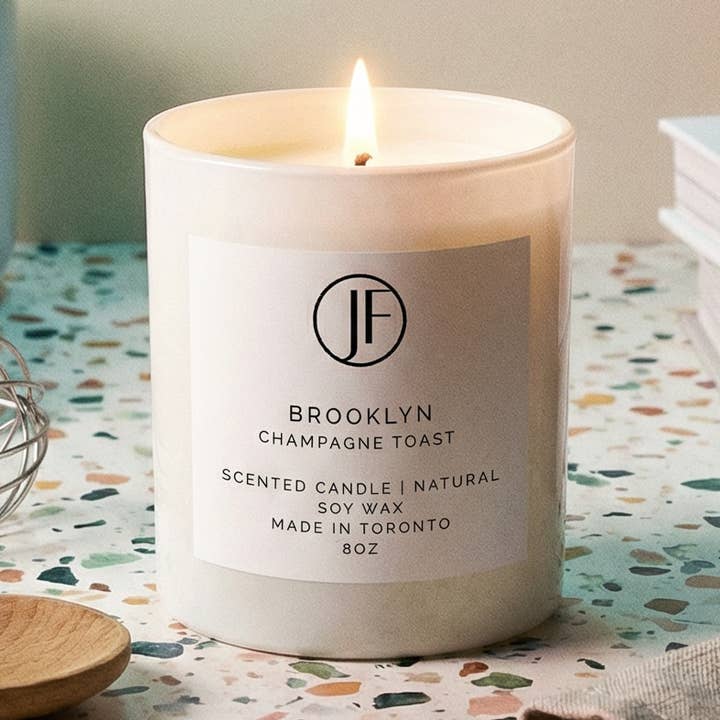 Toast au Champagne pour la vente par JF Scented Candles