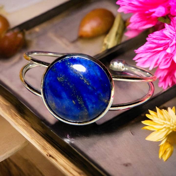 Armband "NADINE" aus Lapislazuli - silberfarben für den Großhandel von TOURMALYN