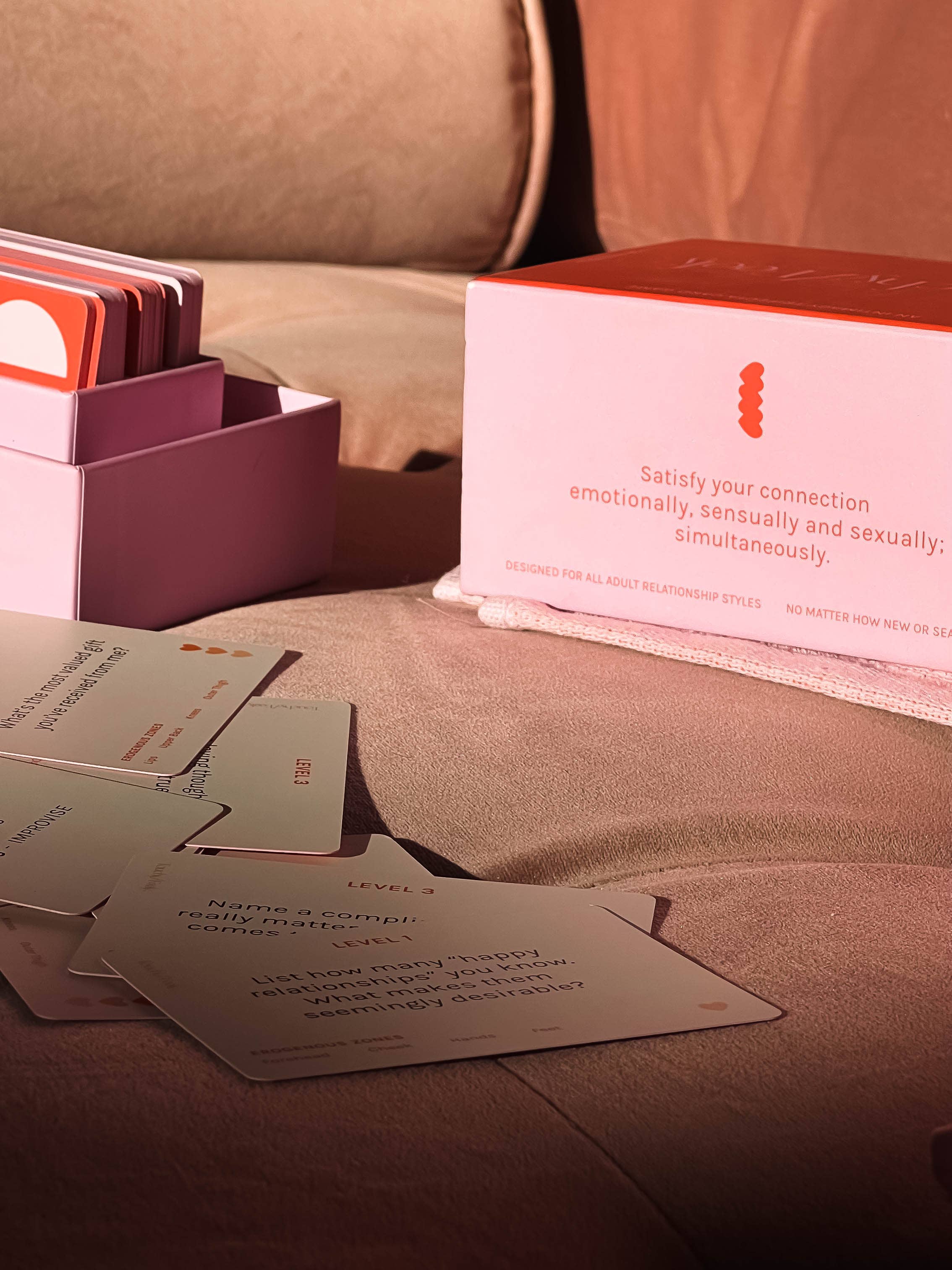 GOOSHY CANDY LLC – Engroshandel Kortspil – Samtalekort | TOUCHY/FEELY intimitetsspil13