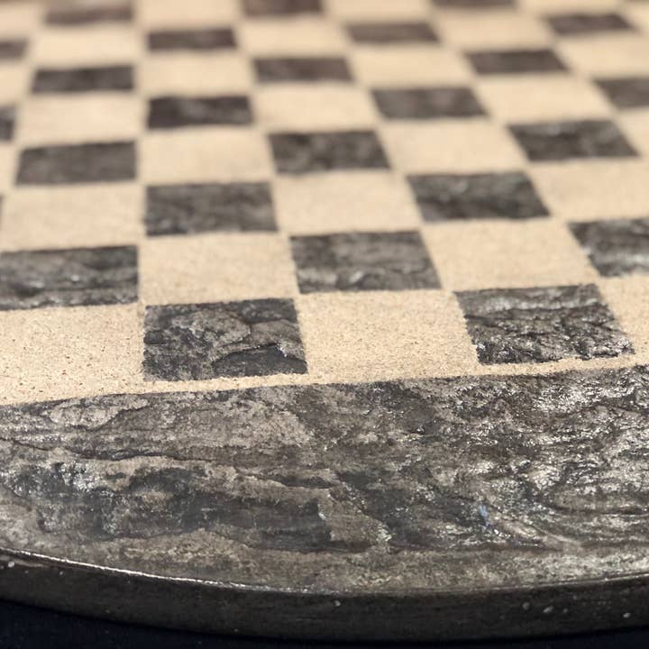 Concrete Resurrection Studios - Vente Jeux de société - Échiquier rotatif en béton texturé en pierre pour usage intérieur ou extérieur5