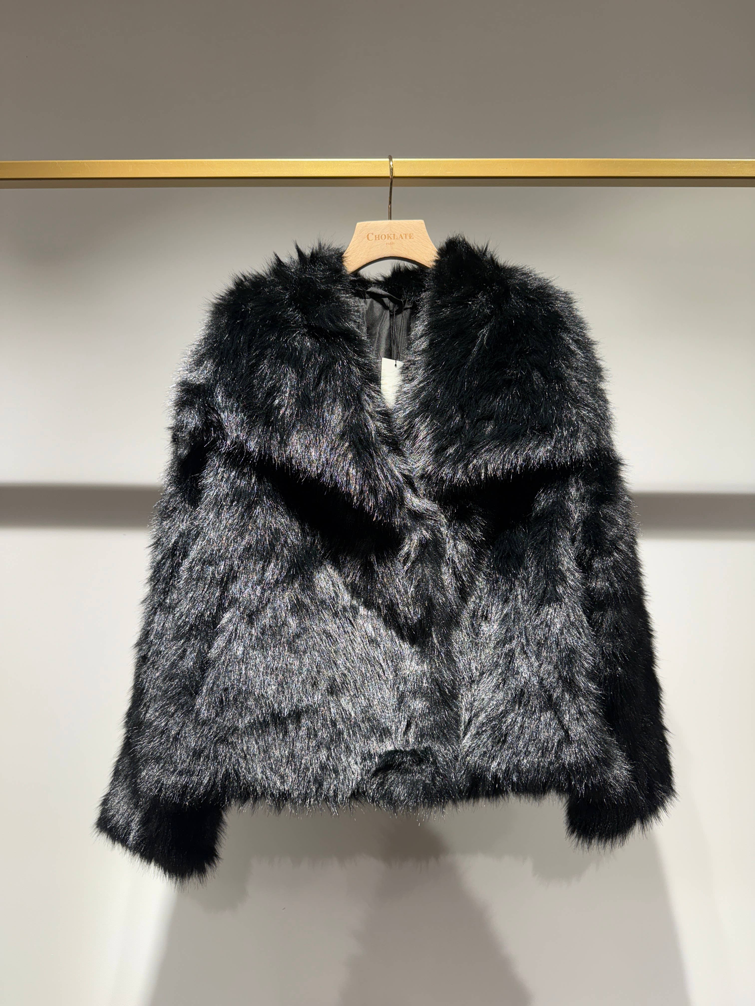 CHOKLATE PARIS - Vendita all'ingrosso Pelliccia/Pelliccia sintetica - Donna - Giacca con ampio colletto in ecopelliccia - Y1272