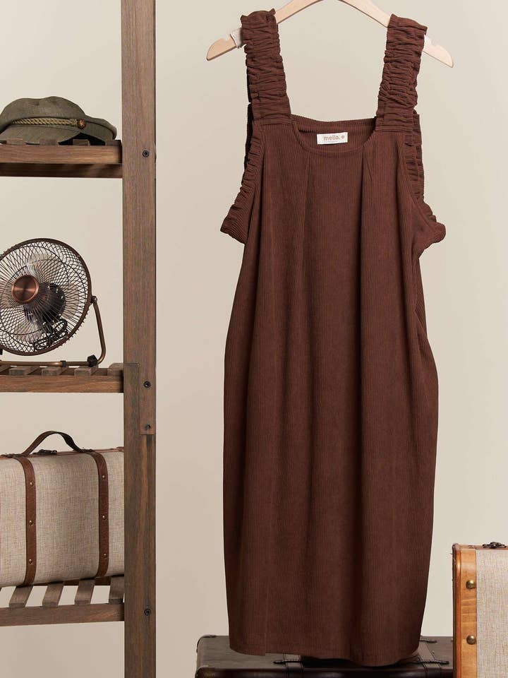 Robe ample en velours côtelé à manches élastiques pour la vente par Mello.