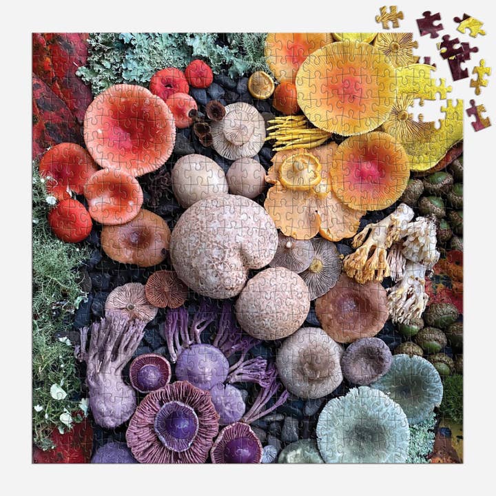 Chronicle Books - Wholesale Puzzle - Adult - Shrooms in Bloom 500 Piece Puzzle