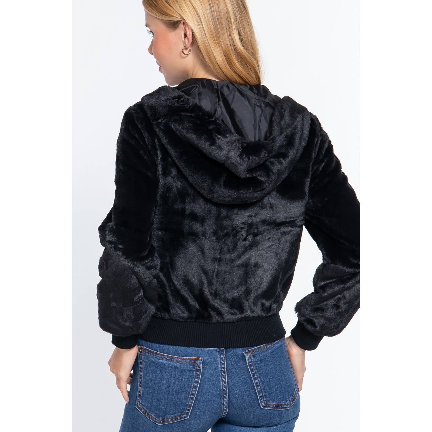 HiteJeans - Vente Veste – femme - VESTE À CAPUCHE ZIPPÉE EN FAUSSE FOURRURE26