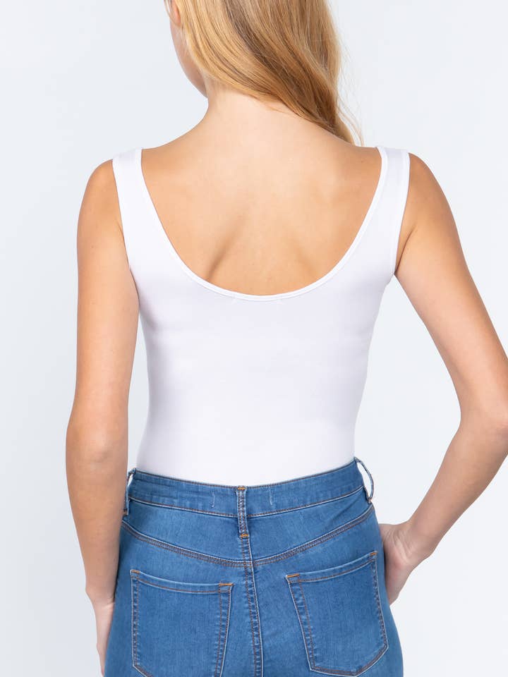 ... SI-22579 PASSANDE ÄRMLÖS BODYSUIT MED SCOOP NECK för wholesale av 42POPS