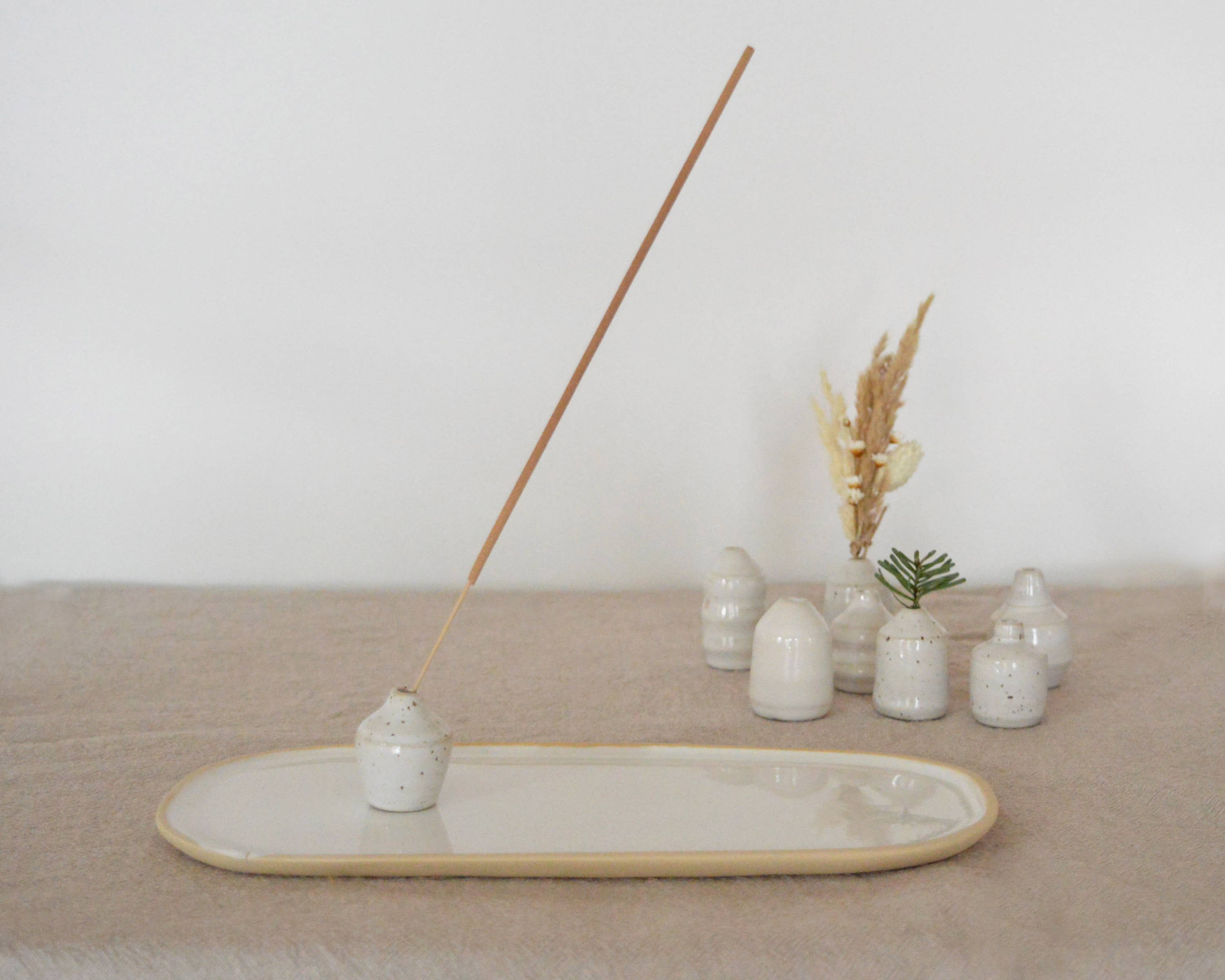 Karolina Bednorz Ceramics - Venta al por mayor Floreros - Juego de micro jarrones decorativos de cerámica Nude hechos a mano en Italia4