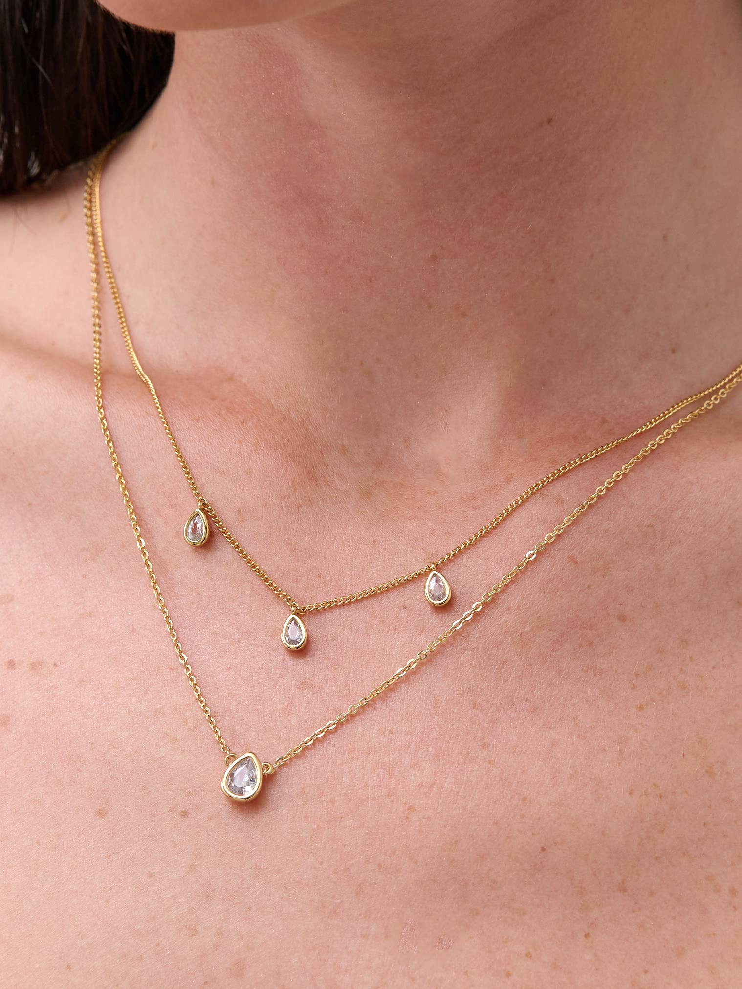 Angels Whisper Accessories - Wholesale Pendant/charm necklace - Diamanté Teardrop 18K Gold Plated Necklace