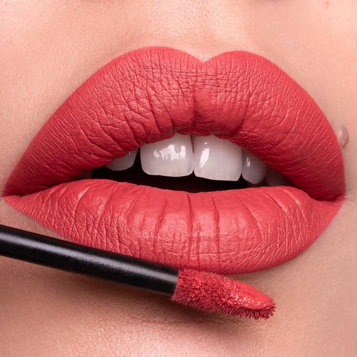 We Make-up - Vendita all'ingrosso Rossetti - Rossetto liquido EVER 20 - Salina Rose