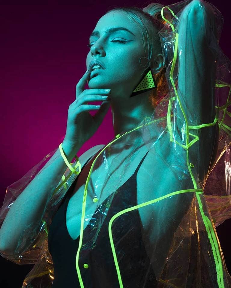 Funk Da Queen - Wholesale Dangle Earrings - Cinderella | Earrings1