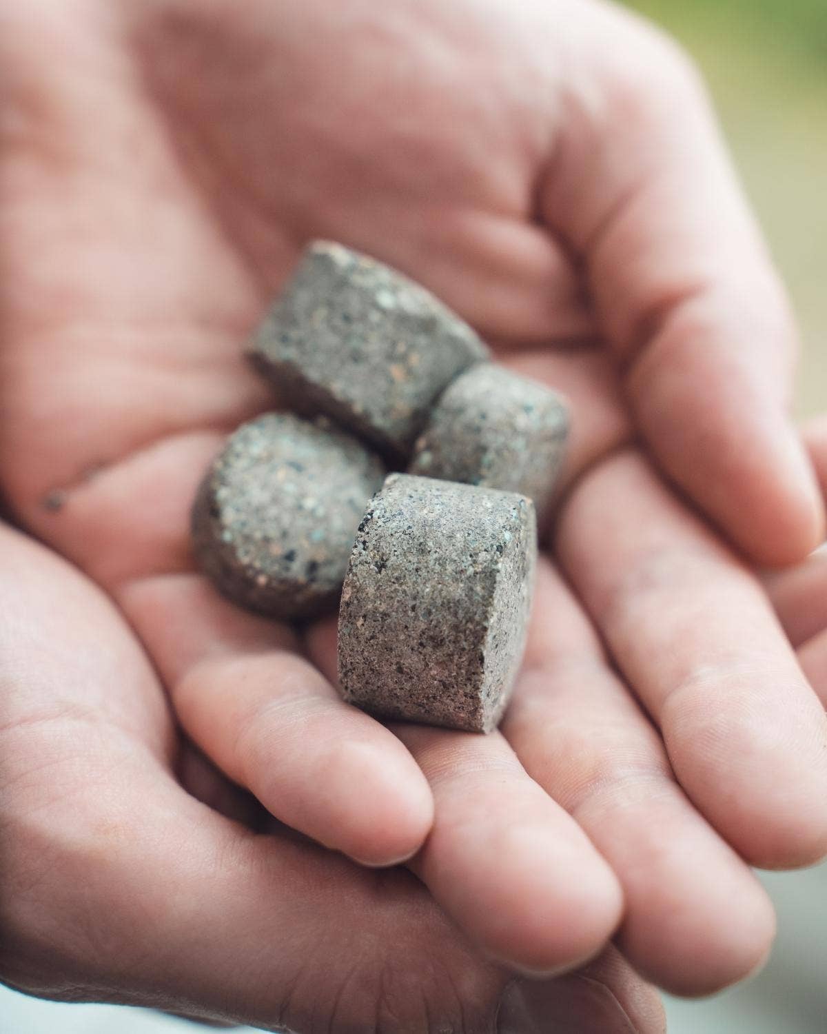 Grow your ownn - Wholesale Fertilizer - Plantfood (organic fertilizer/nutrients)1