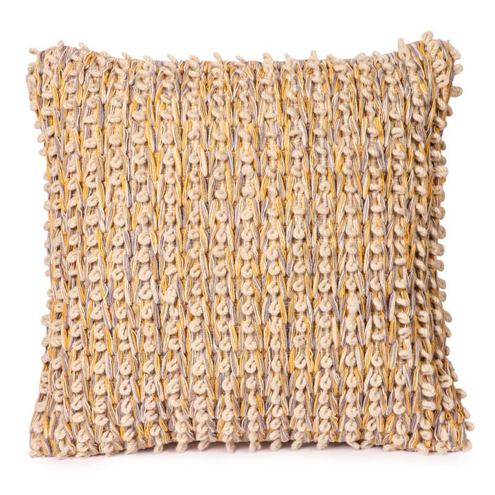 Housse de coussin multicolore brodée Chrysler Boho pour la vente par Nomaadi Group