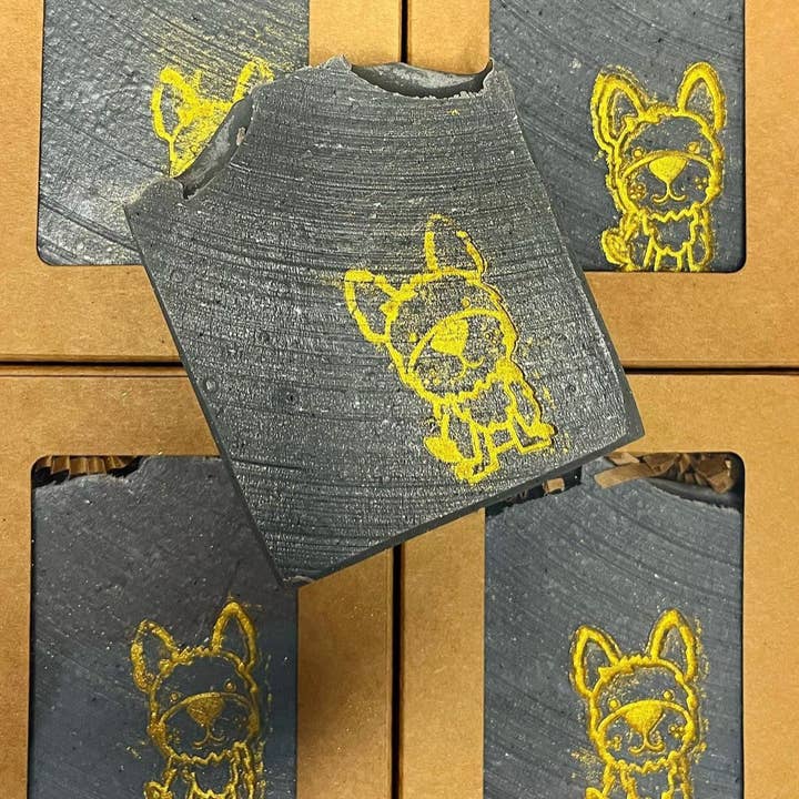 Trail Tails - Shampoo per cani al geranio per la vendita all'ingrosso da parte di Wildfire Beauty