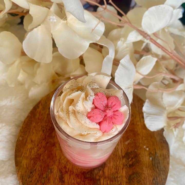 Les folies de Nicole – wholesale Novelty candle – Mini gourmet candle sakura blossom1