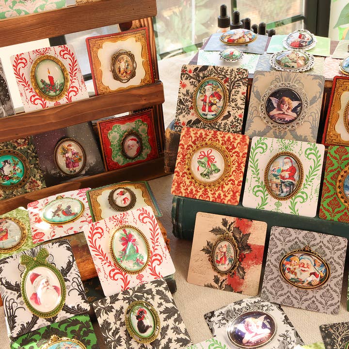 Asunder Bazaar - Wholesale Brooch - 20pc Vintage Christmas Brooches on Cards 22