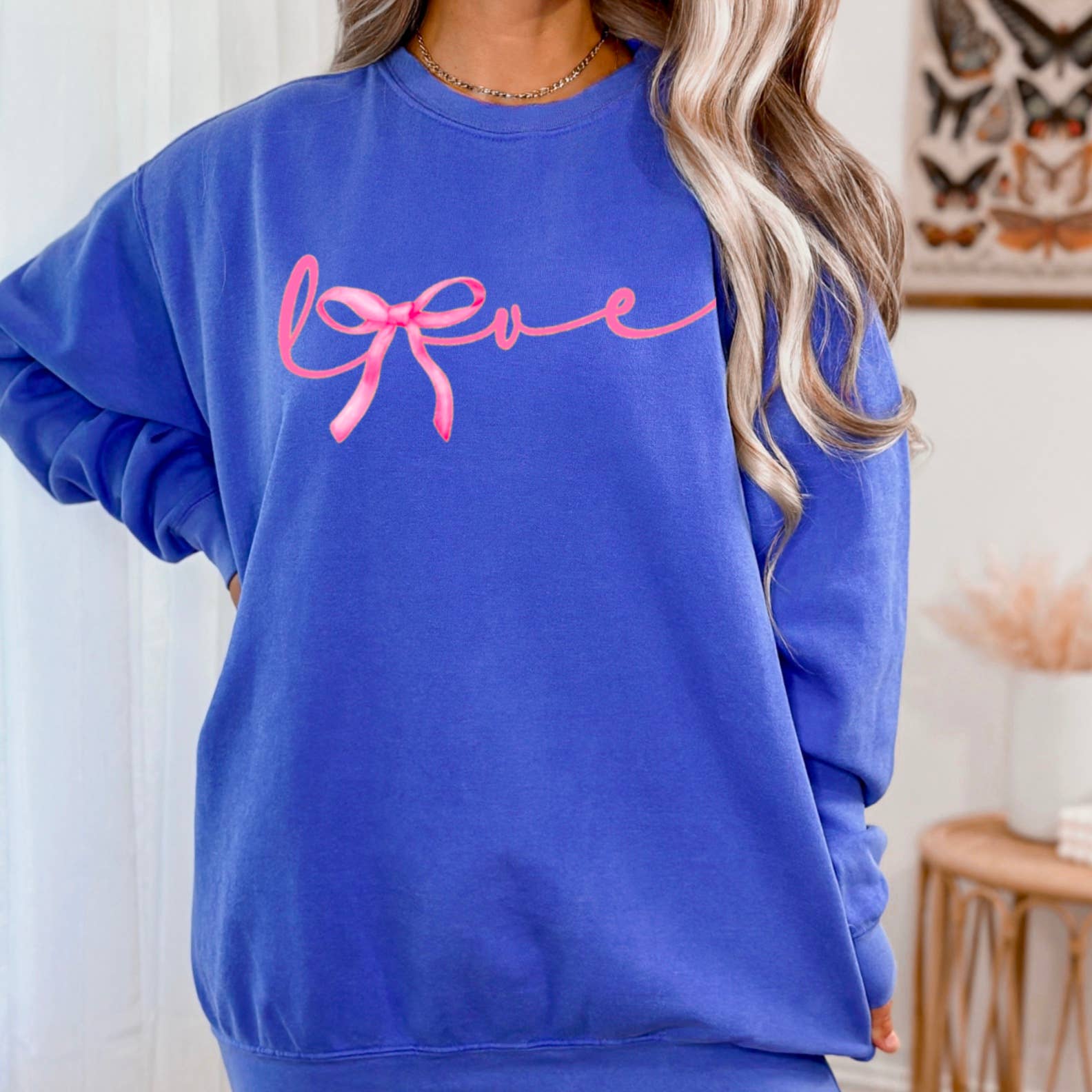 Shoppe SHC – Engroshandel Grafisk Sweatshirt - Dame – Elsk Coquette Sløjfe Sweatshirt | Skærmtrykt Sweatshirt10