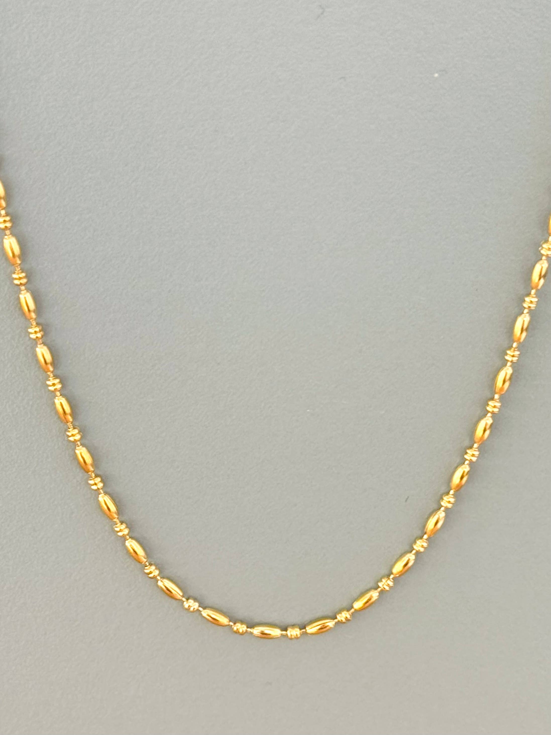 Cassette Barcelona - Vendita all'ingrosso Collane a catena e maglie - Collana Minimal Abel con catenina1