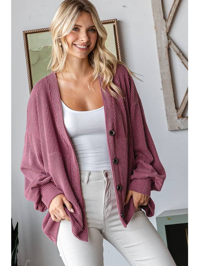 7th Ray – Engroshandel Cardigan - Dame – Enfarvet ribstrikket cardigan med knapper, ballonærmer og drop-shoulder design3