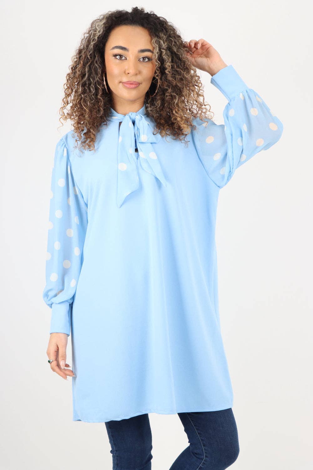 Miss Bold – Engroshandel Tunika - Dame – Italiensk Polka Dot Print Pussy Bow Langærmet Tunika Skjorte17