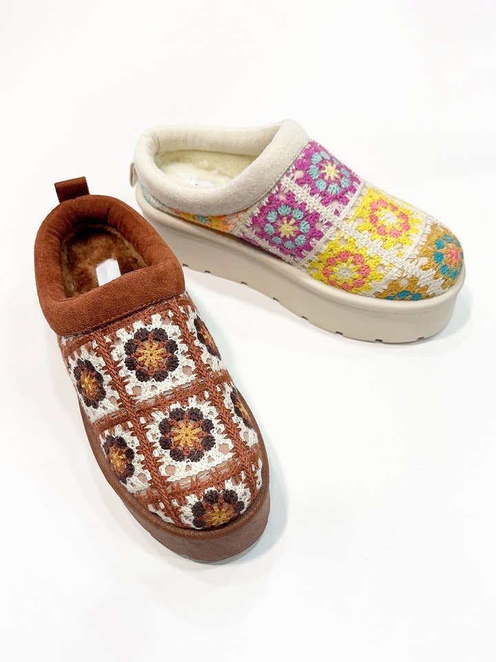 CCOCCI - Wholesale Booties - Women's - FROSTY-41 GRANNY SQUARE CROCHET UPPER SHERPA BOOTS