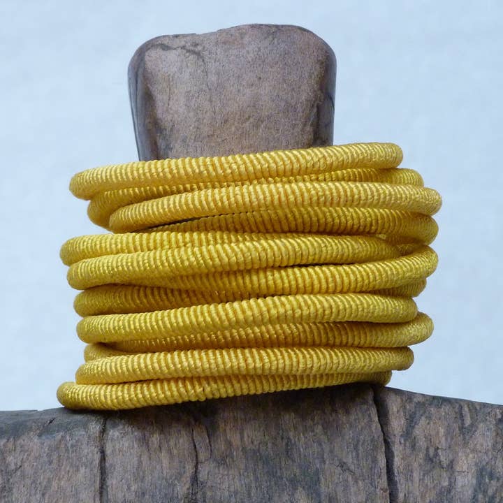 BAAN - Wholesale Woven/braided bracelet - Yellow Thread Bracelet