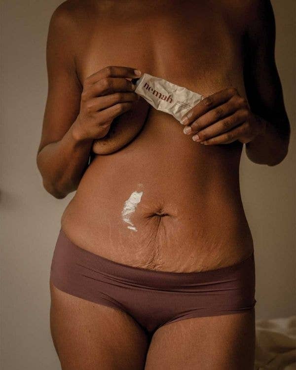 Nēmah - Wholesale Buikolie/butter - Zwangerschap - Revitaliserende Striaecrème – Hydraterende Lichaamsverzorging3