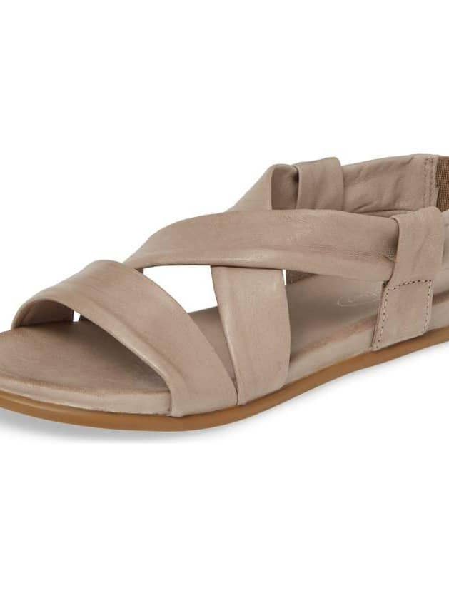 SANDALES À BRIDE ARRIÈRE EN CUIR BARIE - TAUPE pour la vente par Sheridan Mia