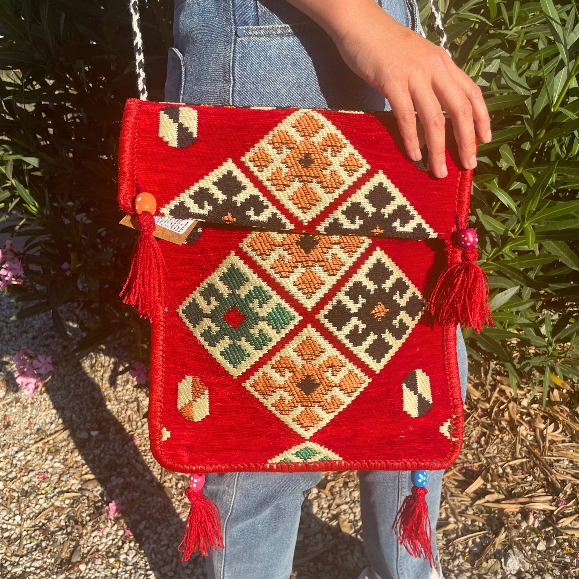 AW Artisan - Wholesale Crossbody Bag - Unisex - Kilim bag - Red1