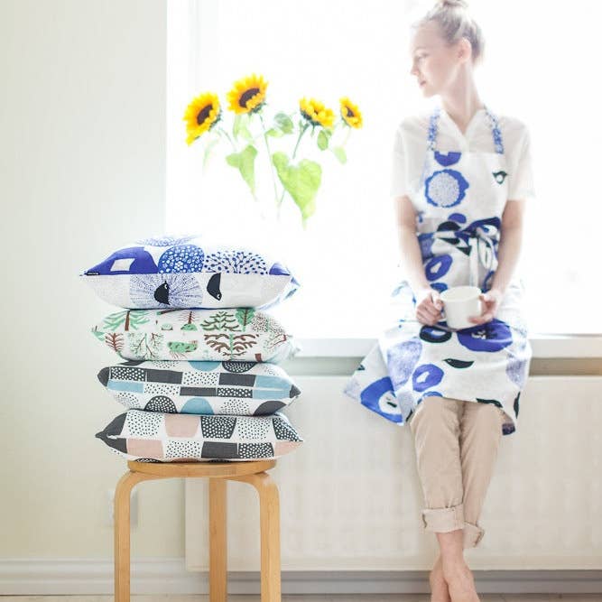 Kauniste - Wholesale Apron - Sunnuntai Blue Nordic Design Linen Apron2