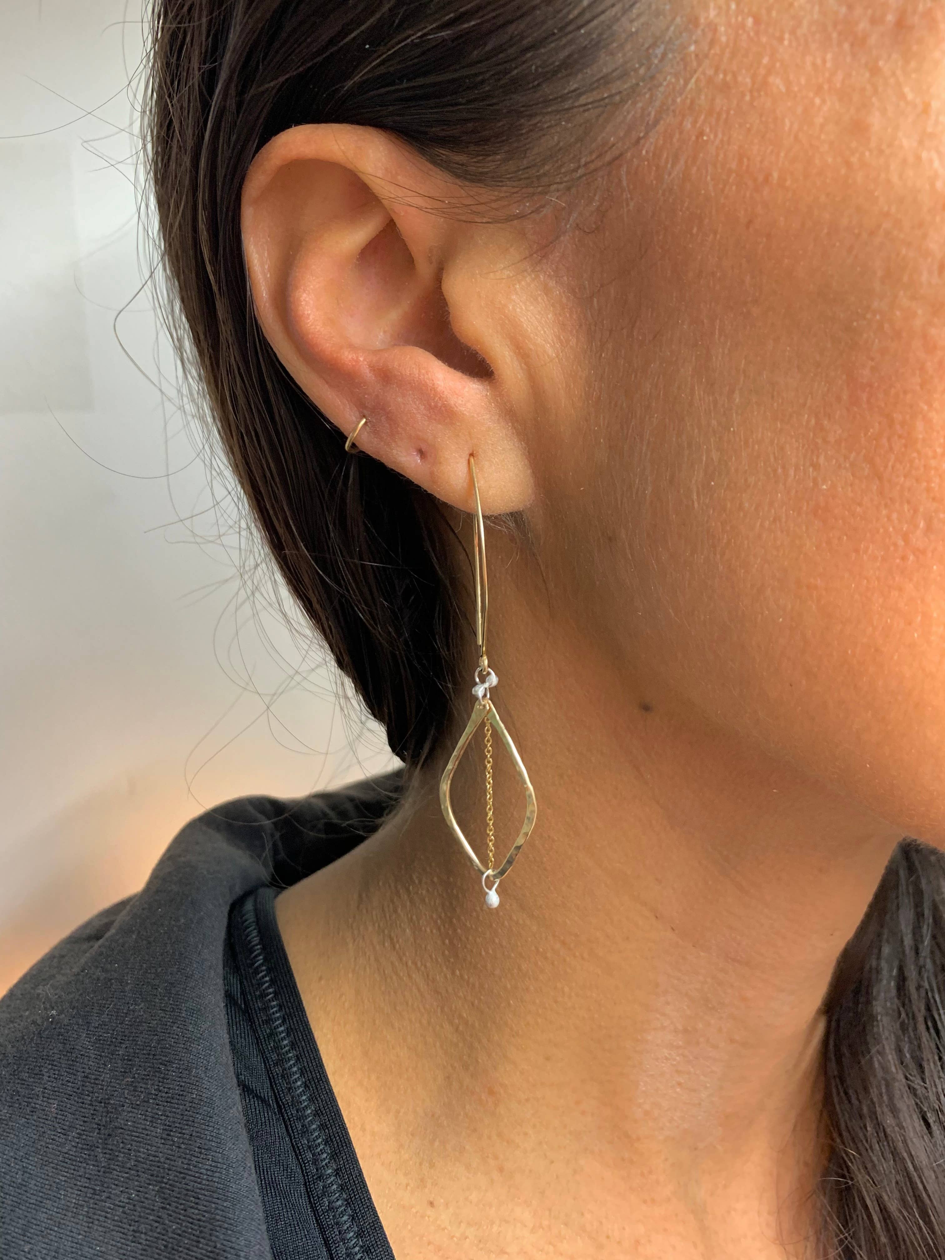 YedOmi Jewelry - Wholesale Dangle Earrings - Hooked Leaf Tassel Earrings1