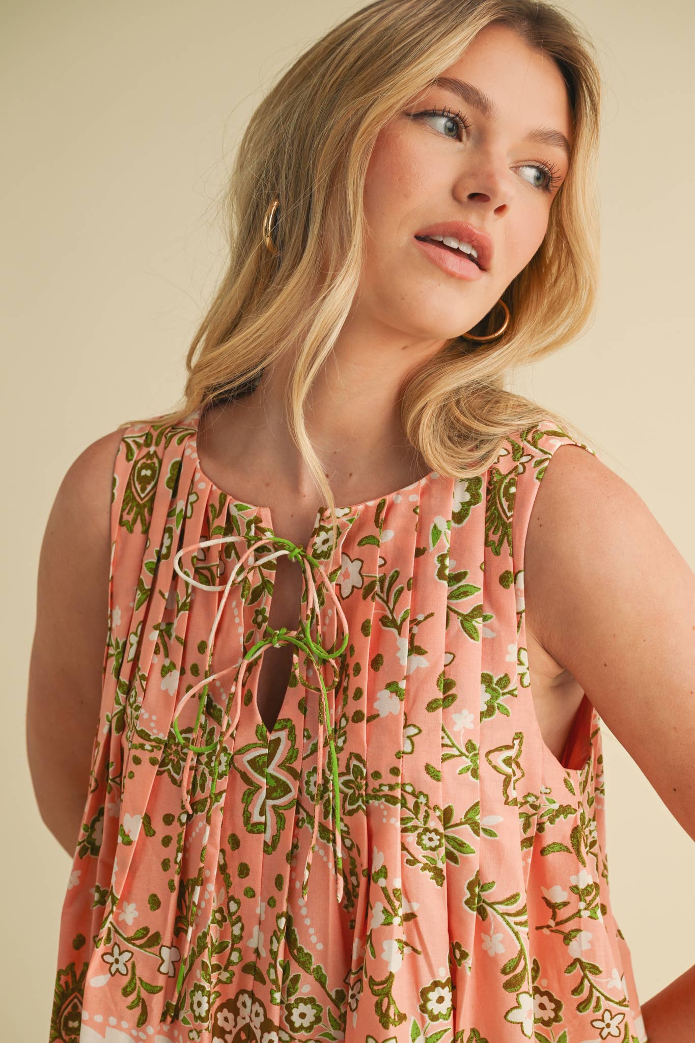 &MERCI - Wholesale Dress - Women's - EXCLUSIVE PRINT MINI DRESS WITH PLEATING MDR40869