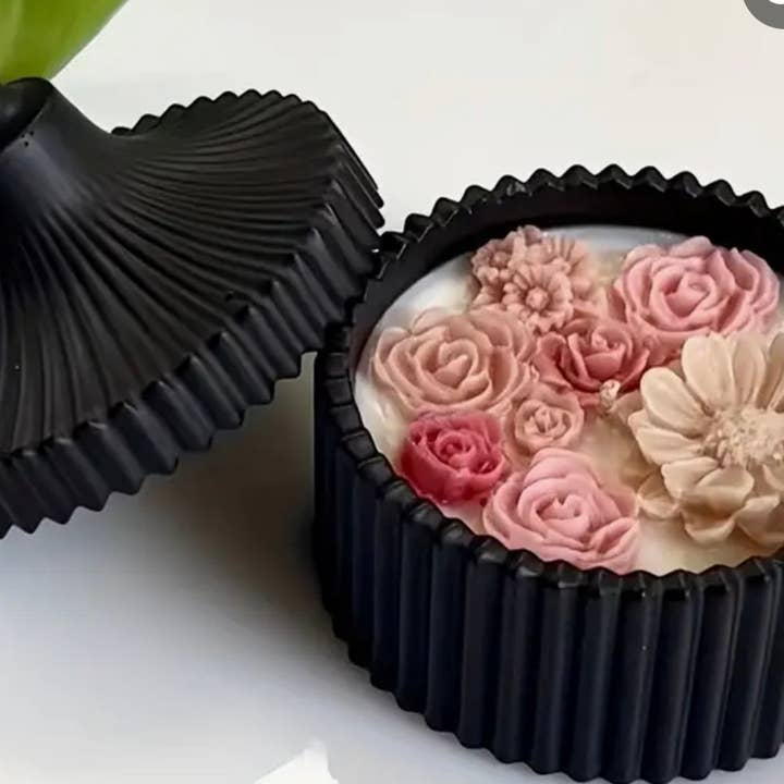 Wholesale customizable Candle for wholesale by Aristocrat Creation