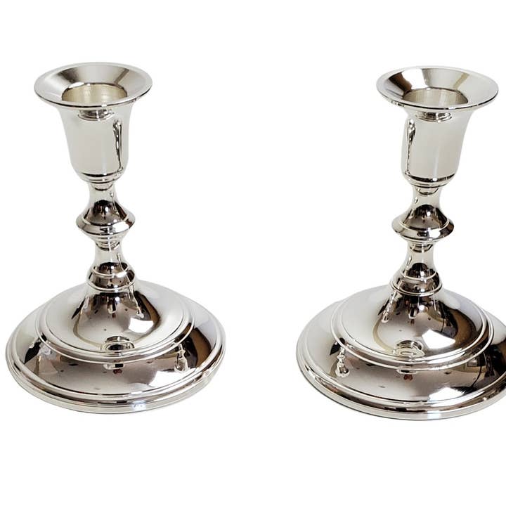 Par lysestager 4,75 „h sølvplade. VARENUMMER: C436. for engroshandel hos Corbell Silver