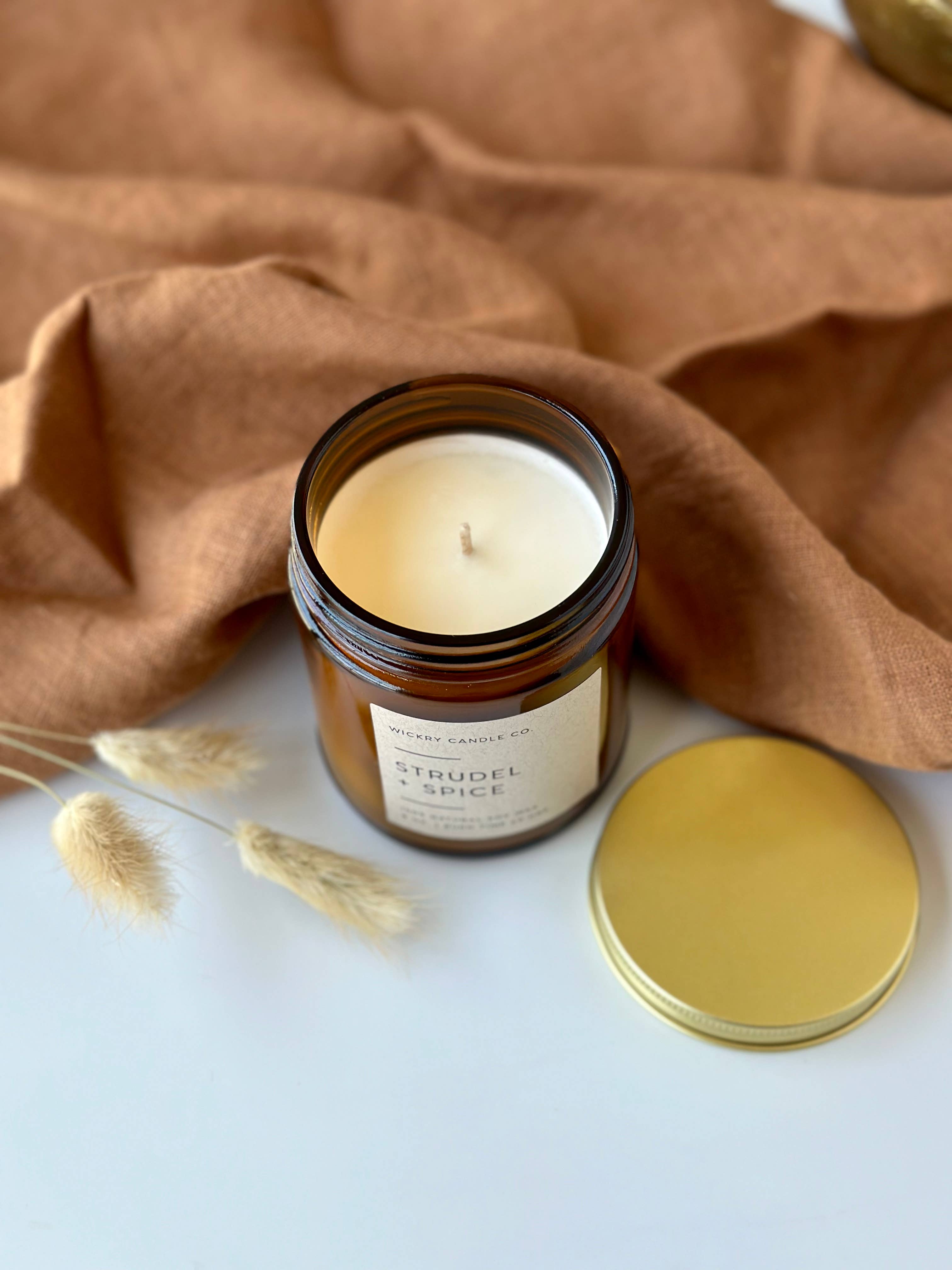 Wickry Candle Co. - Wholesale Jar/Filled Candle - Strudel & Spice 8 oz Soy Candle2