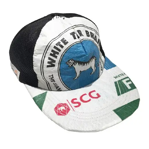 Upcycling by Bekos – wholesale Baseballkeps - Unisex – Upcycling baseballkeps med vitt tigertryck, tillverkad av återvunna cementpåsar1