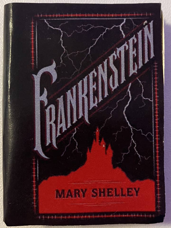 Aimant de livre Frankenstein pour la vente par Capitol Magnets